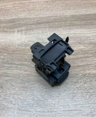 Volvo XC70 Ignition lock AH4N15607AE 28227917
