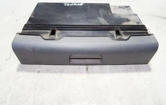 Volkswagen Touran I Glove box 1T0881580