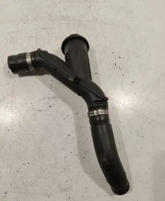 Peugeot 307 Oil fill pipe 9638323780