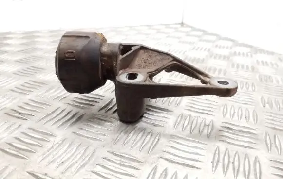 Audi A5 8T 8F Engine mount bracket 8K0199343C 8K0199339D