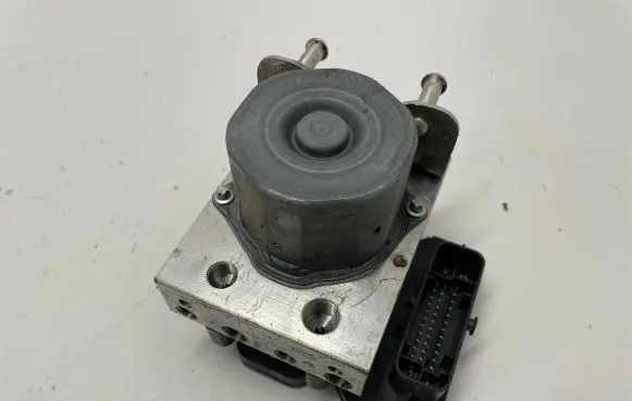 Porsche 911 991 ABS Pump 99135575551