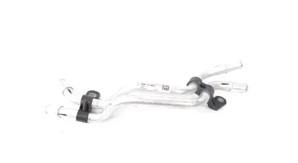 Audi A4 S4 B9 8W Engine coolant pipe/hose 8W0121400B
