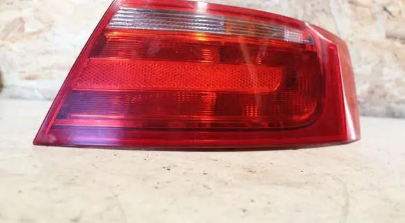 Audi A5 8T 8F Rear/tail lights 8T0945096