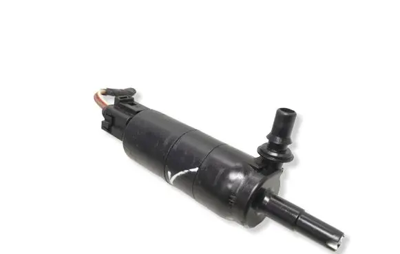 Volkswagen PASSAT B7 Headlight washer pump 6R0955681