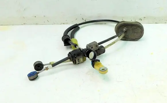Opel Insignia A Gear shift cable bracket 193210