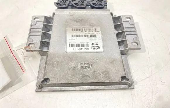 Peugeot 406 Engine control unit/module ECU 9639045280