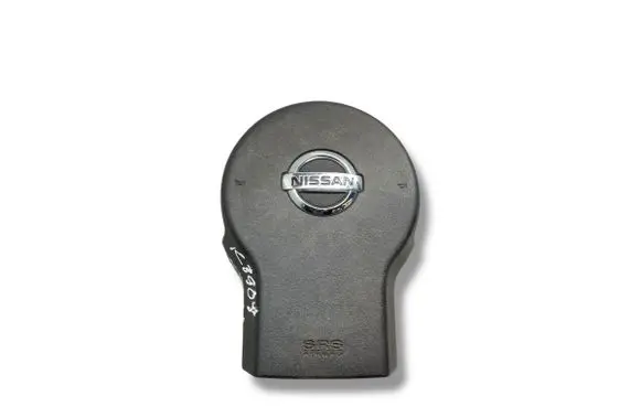 Nissan Navara Steering wheel airbag