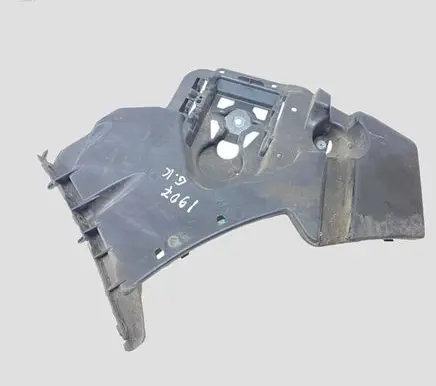 Volvo V40 Rear bumper mounting bracket 31395103
