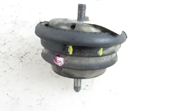 BMW 5 E39 Engine mount vacuum valve 1094364