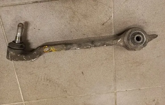 BMW 5 E39 Front lower control arm/wishbone 094233 094233L