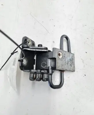 Audi A6 S6 C6 4F Front door lower hinge 8E0831411E