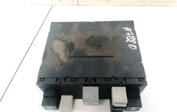 Volkswagen Tiguan Comfort/convenience module 3C0937049 F005V00661
