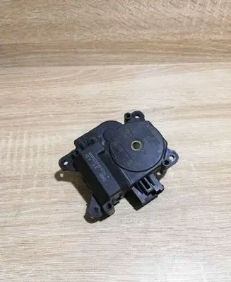 Mitsubishi Galant Air flap motor/actuator AW0637006241
