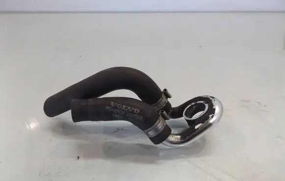 Volvo XC90 Breather/breather pipe/hose 30677874