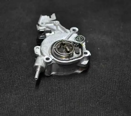 Jaguar XF X250 Vacuum pump D171B1A