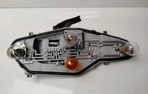 Citroen Berlingo Tail light bulb cover holder 
