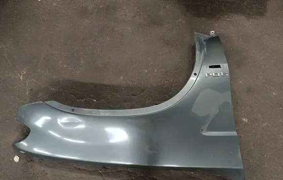 BMW X5 E53 Fender
