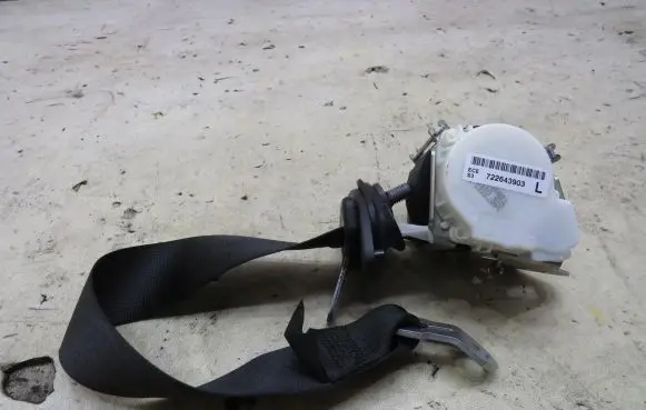 BMW 6 F12 F13 Rear seatbelt 7226439