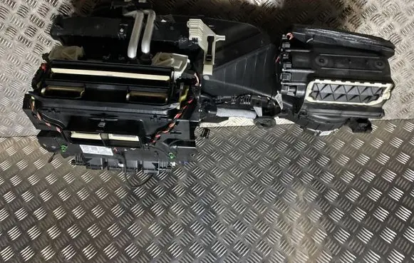 Audi Q5 SQ5 Interior heater climate box assembly 8K1820005AT