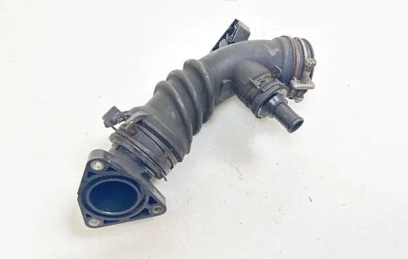 Toyota Urban Cruiser (XP110) Air intake hose/pipe 1788233010