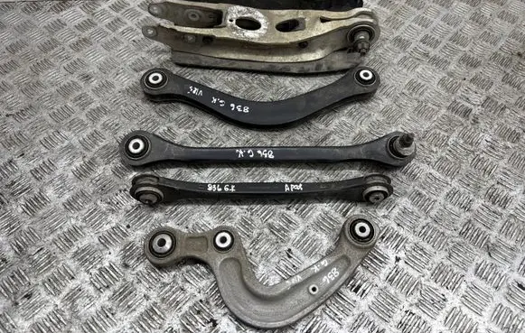 Audi A4 S4 B9 Rear upper control arm/wishbone