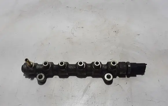 Fuel main line pipe