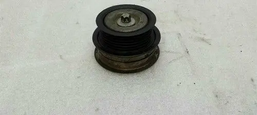 Mercedes-Benz CLS C219 Belt tensioner pulley A2722021019