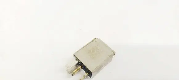 Volkswagen Golf V Other relay 1K0951253