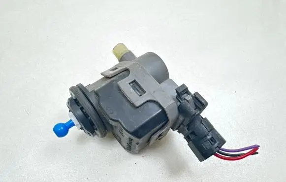 Nissan Qashqai Headlight level adjustment motor 00787843 7700420737