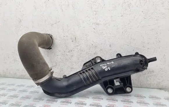 Audi A4 S4 B8 8K Intercooler hose/pipe 8K0145673L