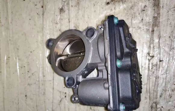 BMW 2 F45 Throttle valve A2C80221400