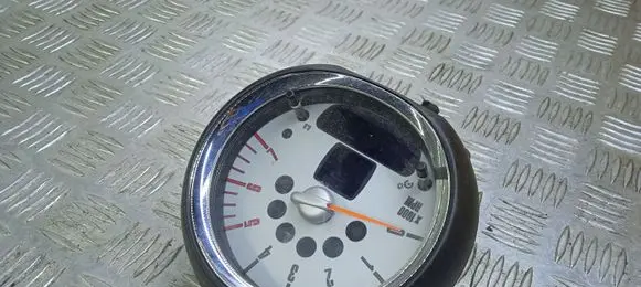 Mini One - Cooper Clubman R55 Speedometer (instrument cluster) 9178748