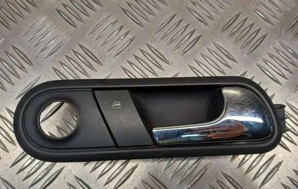 Seat Ibiza III (6L) Front door interior handle 6L0837114B TE002093
