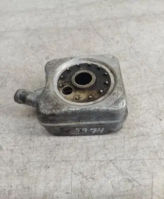 Volkswagen PASSAT B3 Oil filter mounting bracket