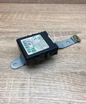 Toyota Prius (XW20) Door control unit/module 8999147030 48411010740
