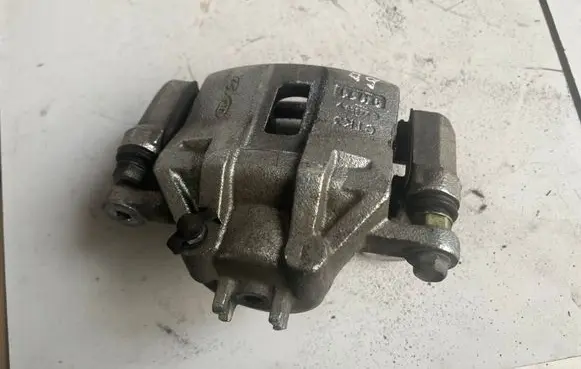 KIA Rio Front brake caliper