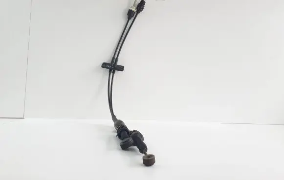 Gear shift cable linkage