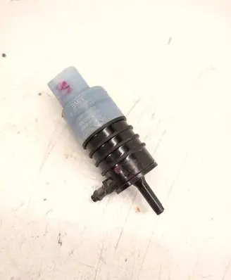 BMW 7 G70 Windscreen/windshield washer pump 5A128A1