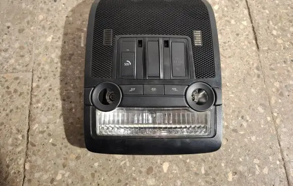 BMW X5 E70 Front seat light 74756300 9225937 15956810