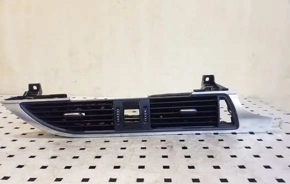 Audi A6 C7 Dash center air vent grill 4G2820951