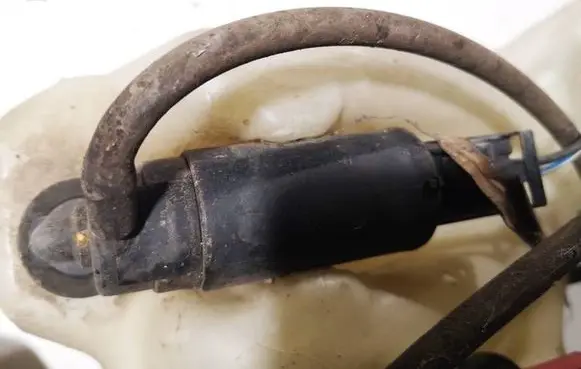 Windscreen/windshield washer pump