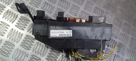 Subaru Forester SF Fuse box set 82231FC00079 980330