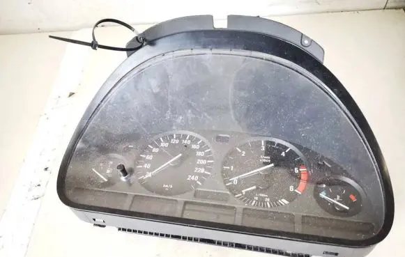 BMW 5 E39 Speedometer (instrument cluster) 62118375675 62.11-8375675