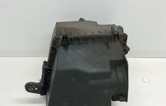 Jaguar XE Air filter box GX739600DB
