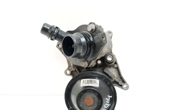 BMW 1 F20 F21 Water pump 7810833 781083302