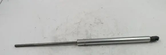 Volkswagen Golf IV Tailgate strut 