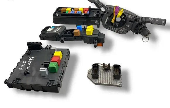 Opel Vectra C Engine ECU kit and lock set 55352666 24414513 13142520