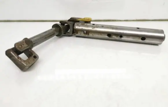 Volkswagen Golf IV Steering wheel axle I43090 Li43000