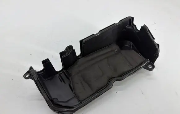Nissan Navara D23 Engine cover (trim) 175B18270R