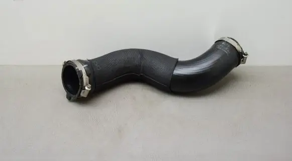 Audi A4 S4 B8 8K Intercooler hose/pipe 8K0145737J